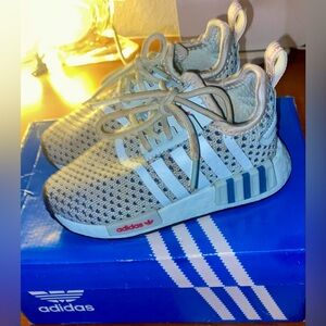 Adidas Kids Unisex Swift Run Beige/Gray & Blue Sneakers - Size 7.5 K